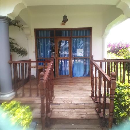 Hotel In Ras נונגווי מראה חיצוני תמונה